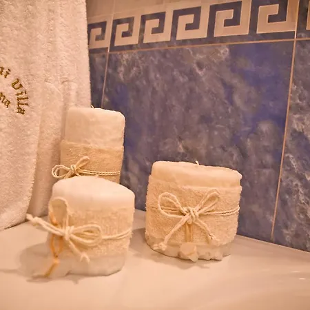 Villa Elena B&B Hotel 2*